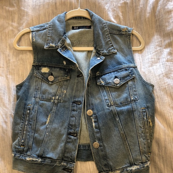 3x1 Distressed Denim Vest - Picture 1 of 3